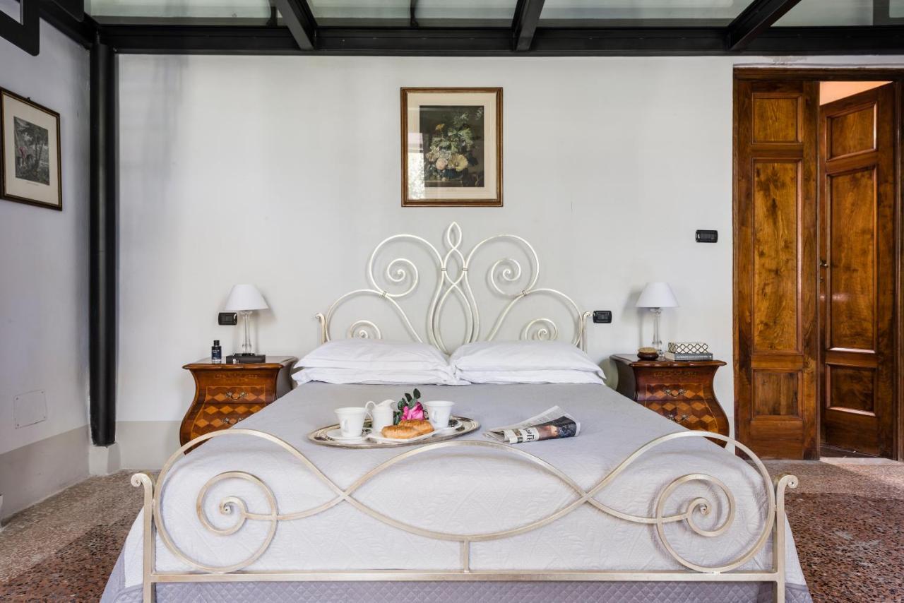 Villa Guinigi Dimora Di Epoca Exclusive Residence & Pool Lucca Exterior photo